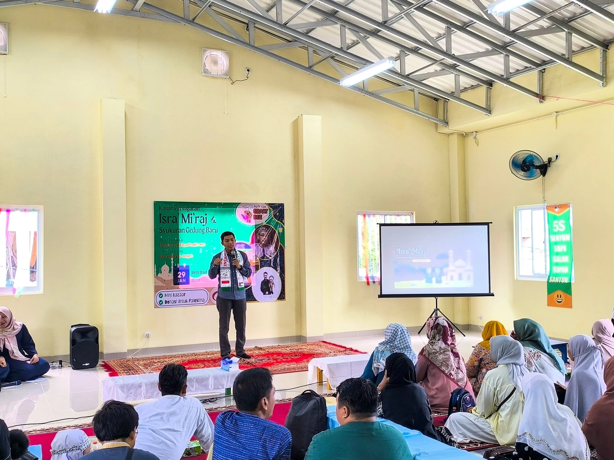 Menghidupkan Nilai Peduli Palestina dalam Peringatan Isra’ Mi’raj Bersama TK Smart Bee
